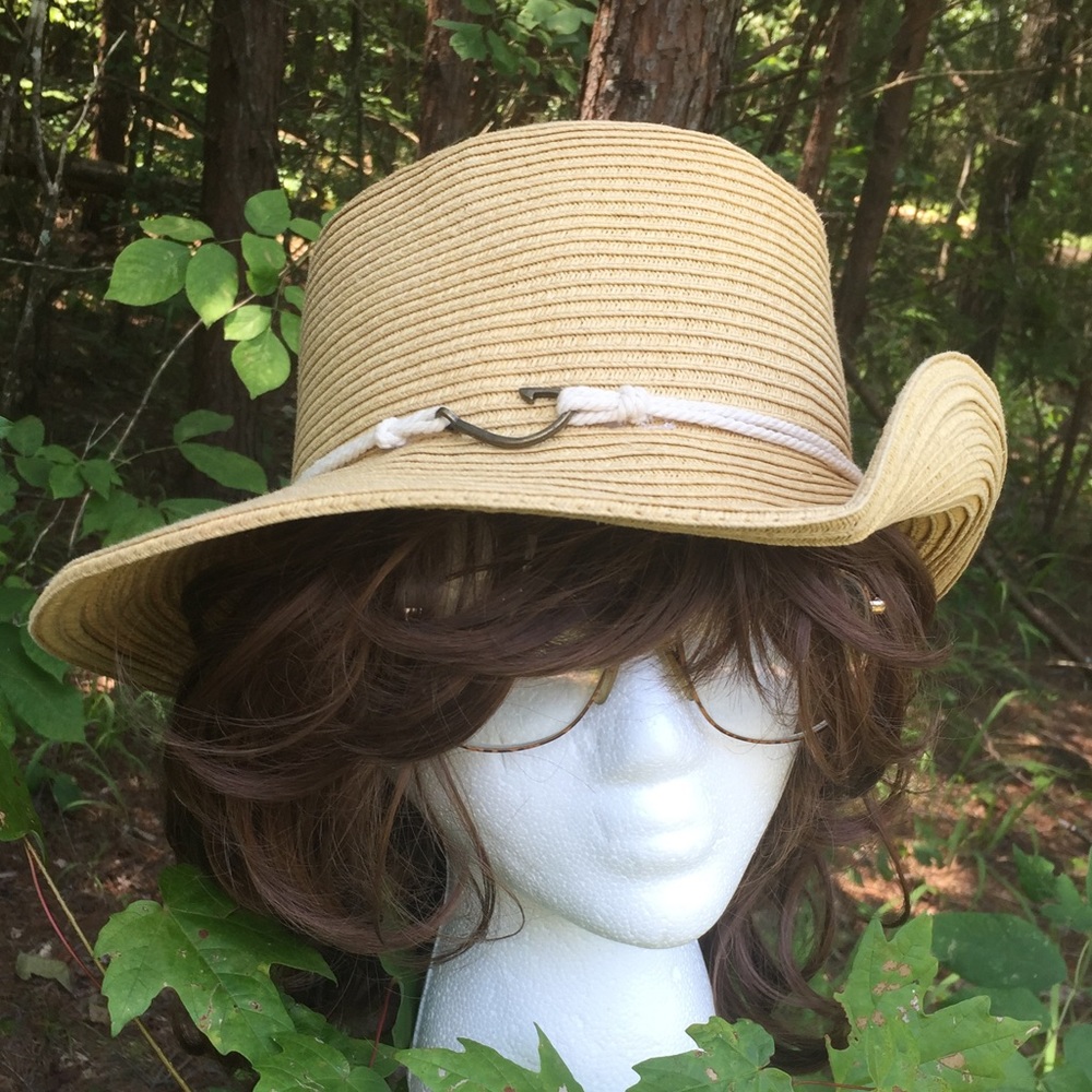 HBY Miami Soft Straw Hat Fishhook & Rope - Picture 3 of 10